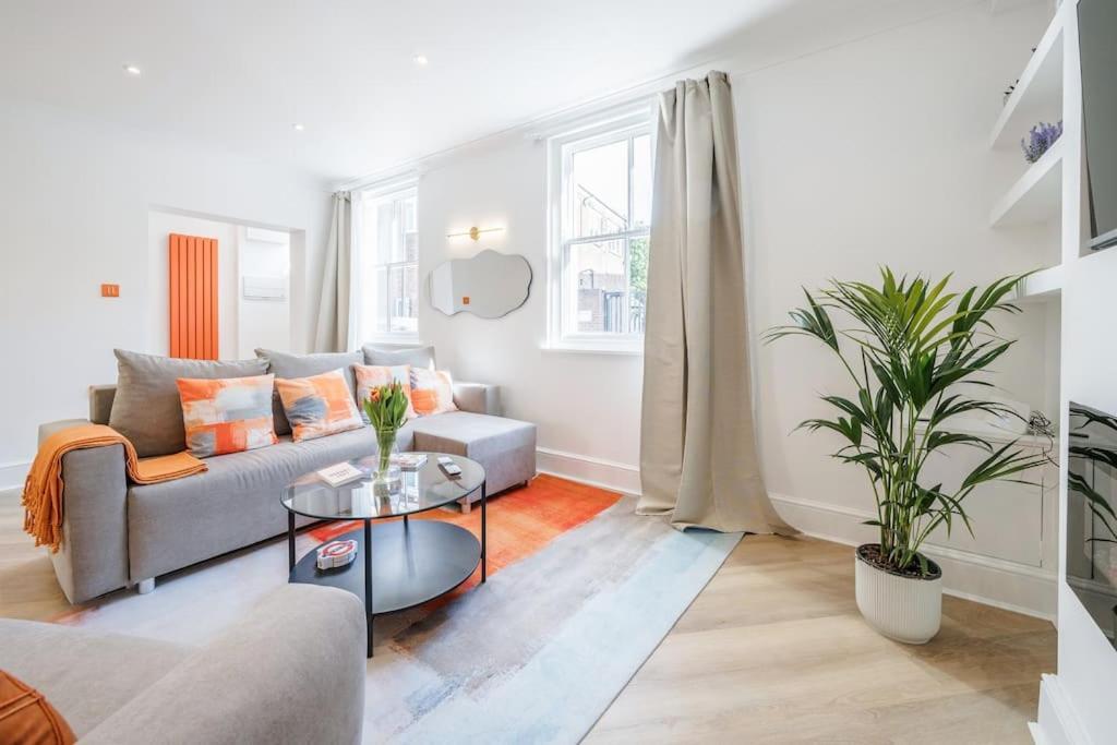 House 10 Mins To Tower Bridge Hot Tub & Parking Villa ลอนดอน ภายนอก รูปภาพ