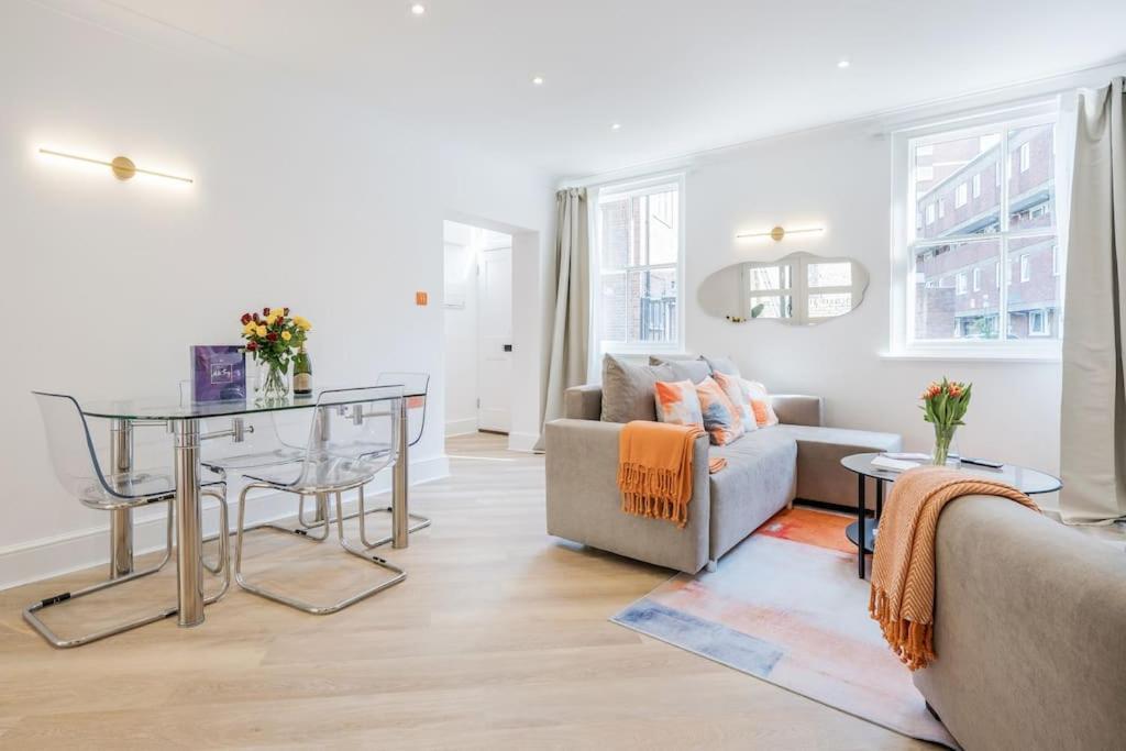 House 10 Mins To Tower Bridge Hot Tub & Parking Villa ลอนดอน ภายนอก รูปภาพ